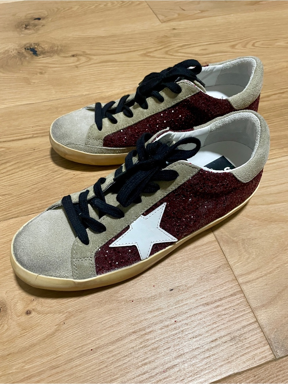 Golden Goose Glitter Star Sneakers - Burgundy/Beige